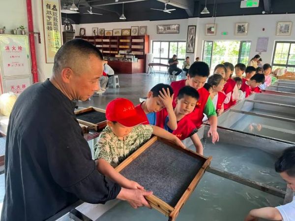 非物质文化遗产 造纸(新手如何体验古法造纸技艺)-第2张图片-八三百科 非物质文化遗产 造纸(新手如何体验古法造纸技艺)-第2张图片-八三百科