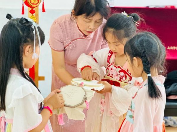 非物质文化遗产保育(非物质文化遗产保育怎么做)-第3张图片-八三百科 非物质文化遗产保育(非物质文化遗产保育怎么做)-第3张图片-八三百科