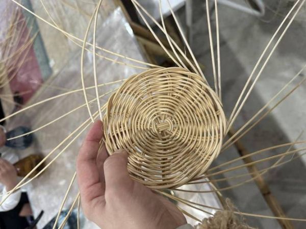 非物质文化遗产藤编崇州(崇州非遗藤编新手入门指南)-第2张图片-八三百科 非物质文化遗产藤编崇州(崇州非遗藤编新手入门指南)-第2张图片-八三百科