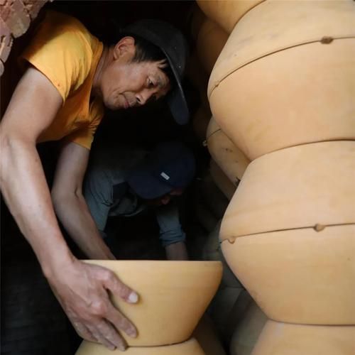 非物质文化遗产老头（非遗老手艺传承人现状是怎样的？）-第1张图片-八三百科