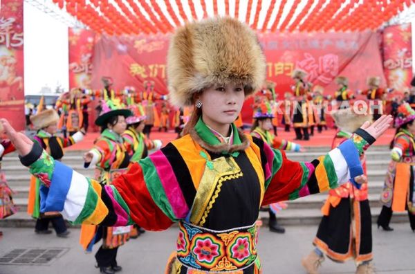 非物质文化遗产安召舞曲（安召舞曲教学入门详解）-第3张图片-八三百科