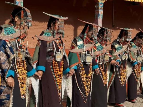 普兰服饰非物质文化遗产（普兰服饰非遗文化起源与技艺特点）-第1张图片-八三百科