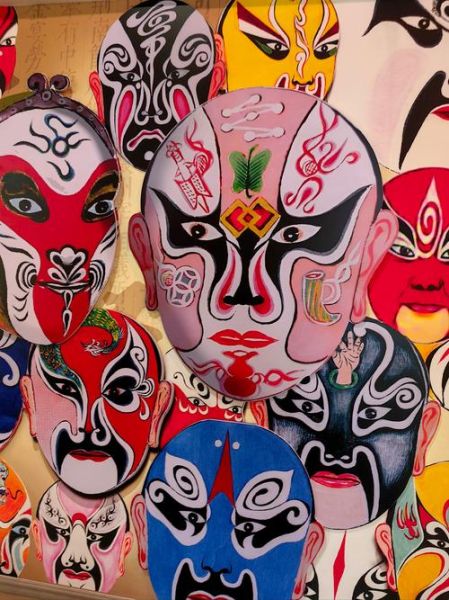 滇剧非物质文化遗产（滇剧非遗保护现状及入门指南）-第1张图片-八三百科