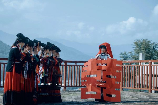 非物质文化遗产凉山德昌(凉山德昌傈僳族婚礼口传礼仪有什么故事?)-第1张图片-八三百科 非物质文化遗产凉山德昌(凉山德昌傈僳族婚礼口传礼仪有什么故事?)-第1张图片-八三百科