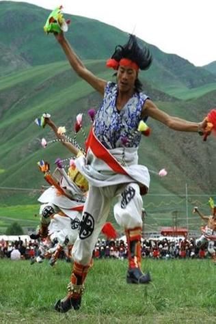 非物质文化遗产弦子（弦子舞的非遗魅力与文化密码）-第2张图片-八三百科