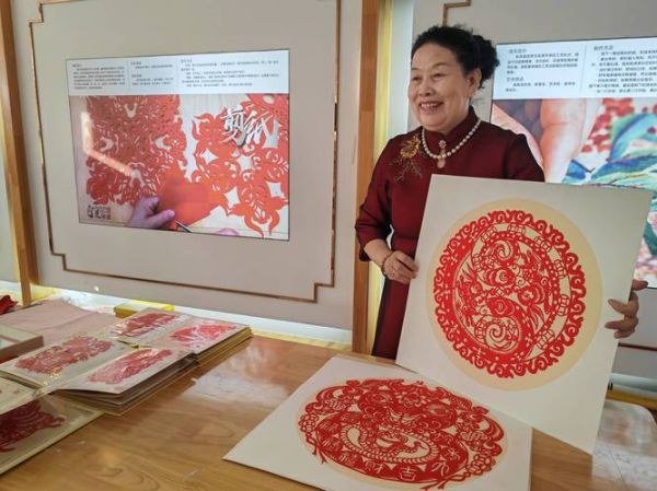 非物质文化遗产韩小娟（韩小娟非遗剪纸技艺新手入门）-第1张图片-八三百科