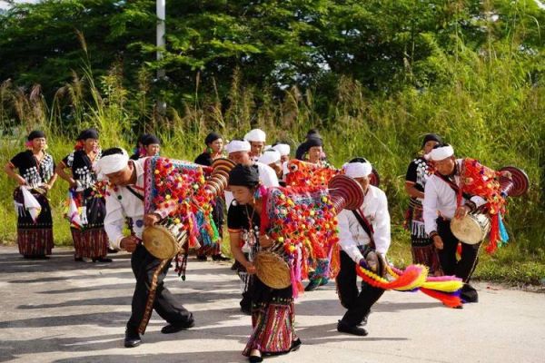 傣族非物质文化遗产男舞（傣族男子象脚鼓舞怎么入门？）-第1张图片-八三百科