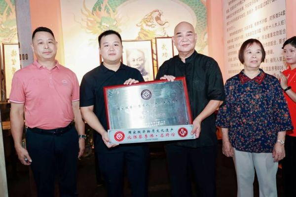 扬州非物质文化遗产授牌（扬州非遗授牌仪式全攻略）-第2张图片-八三百科