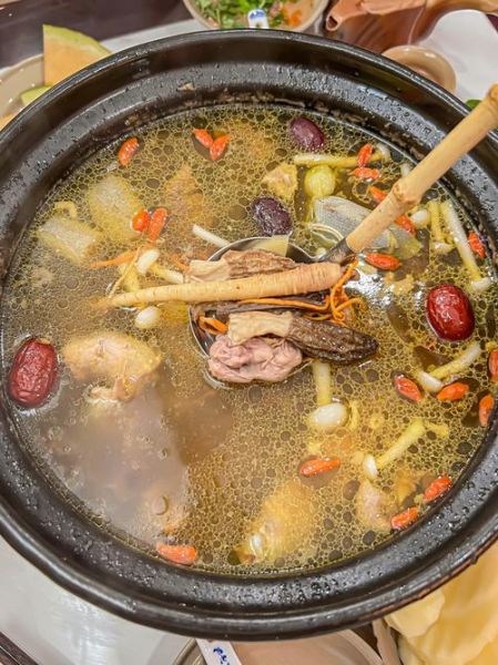 非物质文化遗产药膳鸡汤（非物质文化遗产药膳鸡汤适合什么体质）-第1张图片-八三百科