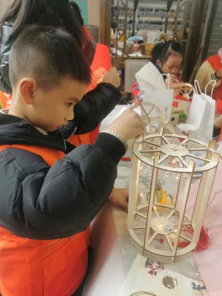 宫灯非物质文化遗产（宫灯非遗手工体验步骤是什么）-第3张图片-八三百科