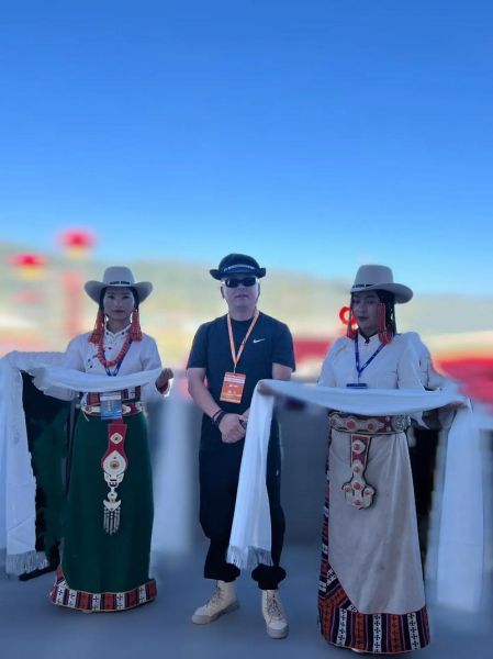 非物质文化遗产哈达(哈达怎么献才是正宗的礼仪)-第2张图片-八三百科 非物质文化遗产哈达(哈达怎么献才是正宗的礼仪)-第2张图片-八三百科