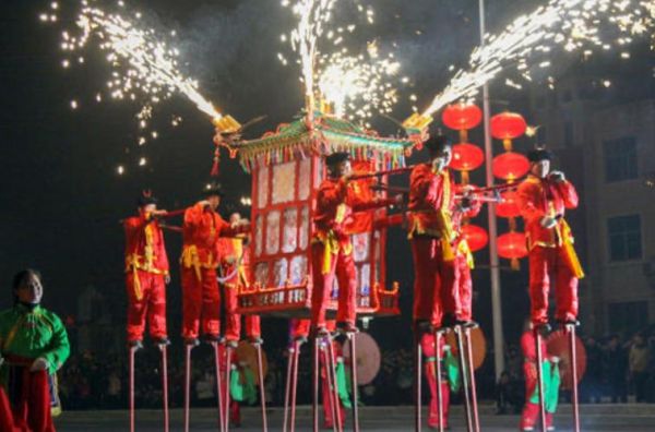 非物质文化遗产的高跷会（高跷会表演有哪些传统套路）-第1张图片-八三百科