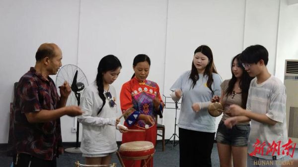 非物质文化遗产少女（00后姑娘学非遗手艺值不值）-第1张图片-八三百科