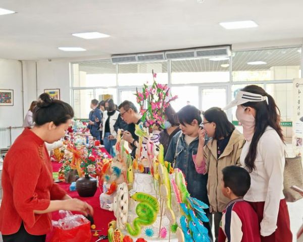 非物质文化遗产老人（非物质文化遗产老人有哪些手艺可学）-第3张图片-八三百科