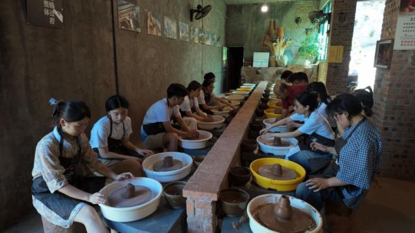 隆昌土陶非物质文化遗产（隆昌土陶非遗传承人是谁）-第2张图片-八三百科