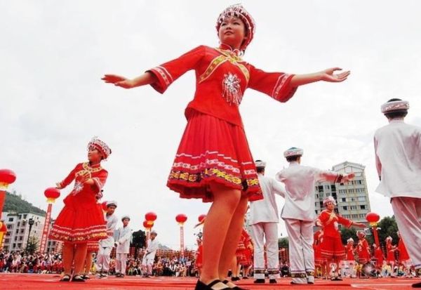 手舞国家非物质文化遗产(手舞非物质文化遗产有哪些项目)-第3张图片-八三百科 手舞国家非物质文化遗产(手舞非物质文化遗产有哪些项目)-第3张图片-八三百科