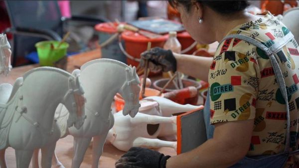 三峰窑非物质文化遗产（三峰窑非遗传承人是谁）-第1张图片-八三百科