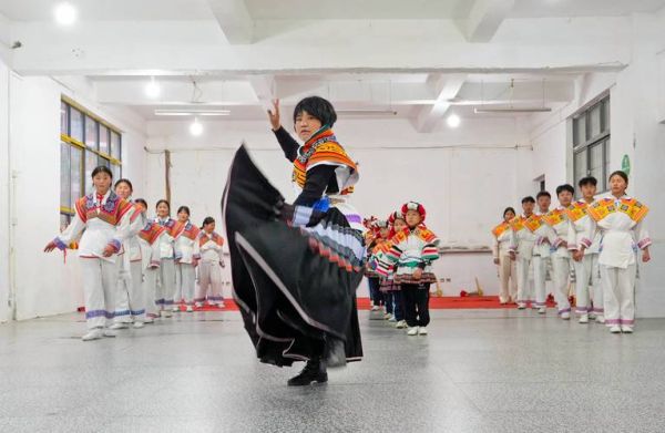 长衫龙非物质文化遗产（长衫龙苗族芦笙舞非遗传承流程）-第3张图片-八三百科