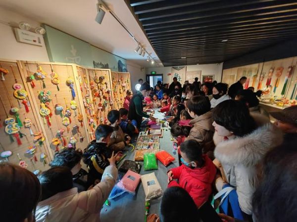 非遗物质文化遗产展览（参观非遗展看这些展品最有料）-第2张图片-八三百科