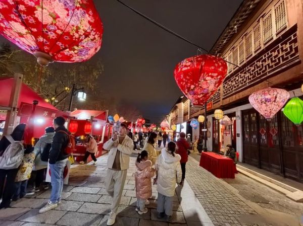 路遇非物质文化遗产(路遇非遗是什么意思)-第1张图片-八三百科 路遇非物质文化遗产(路遇非遗是什么意思)-第1张图片-八三百科