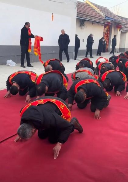 非物质文化遗产磕头（非物质文化遗产磕头礼仪完整指南）-第3张图片-八三百科