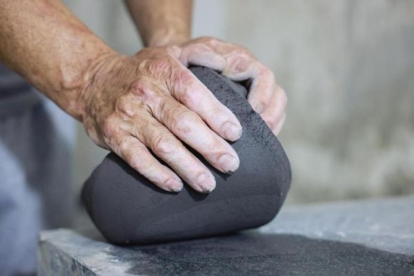 非物质文化遗产黑陶（黑陶制作全过程及零基础入门技巧）-第2张图片-八三百科